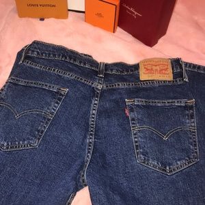 Levi darkwash jeans